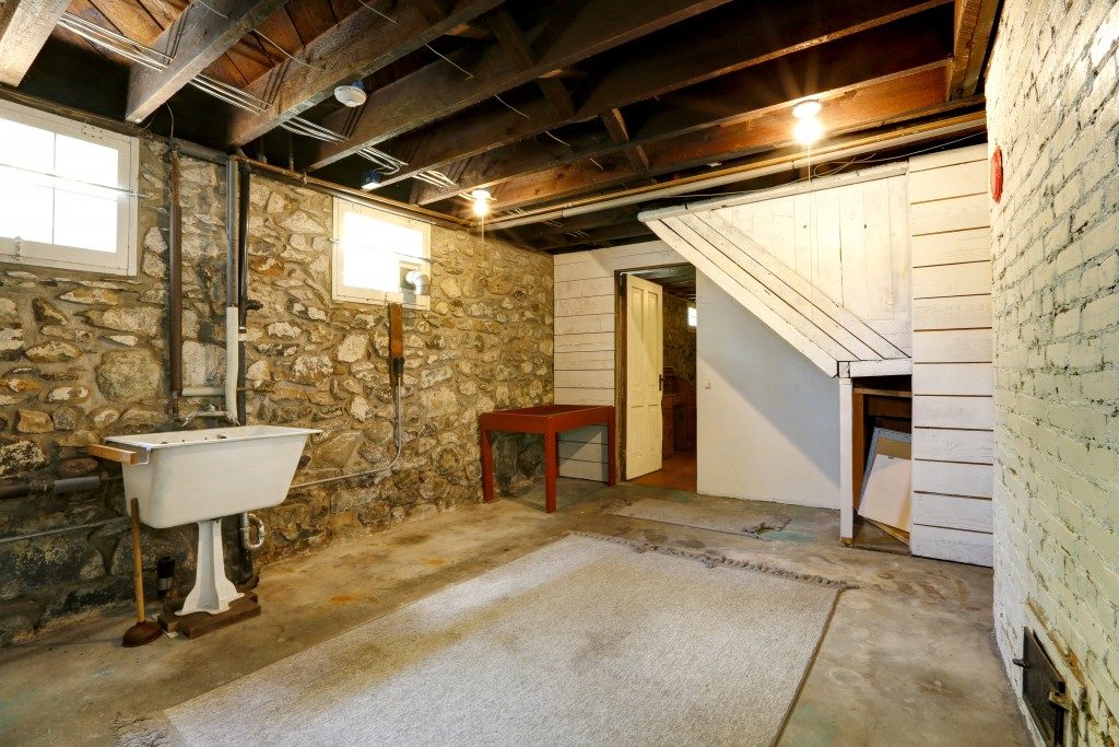 basement room with old sink
