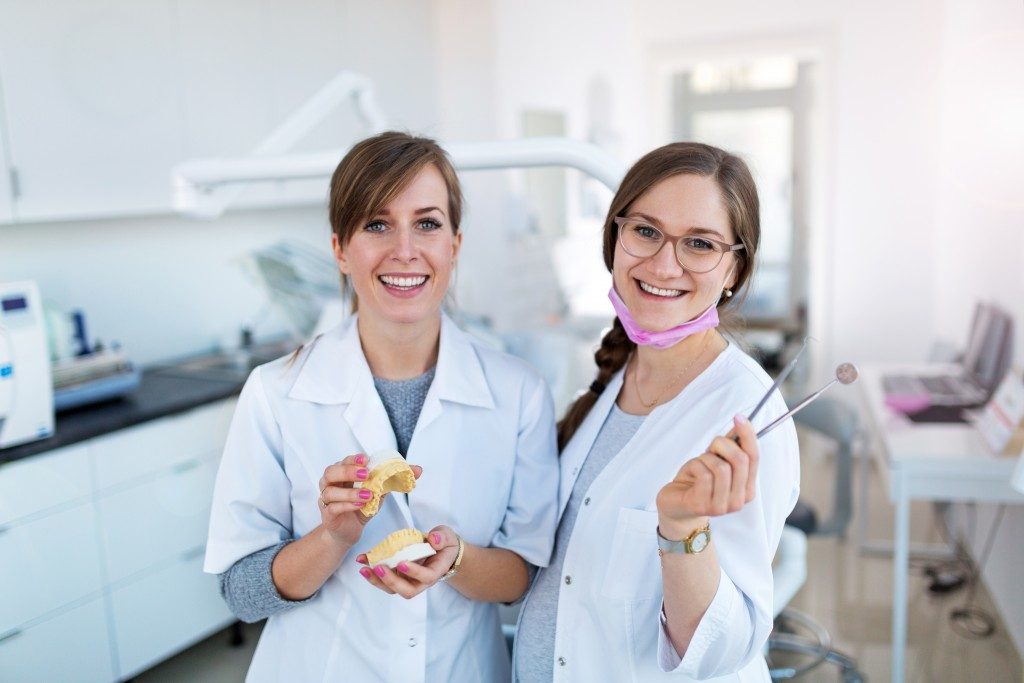 dentists in the dental clinic