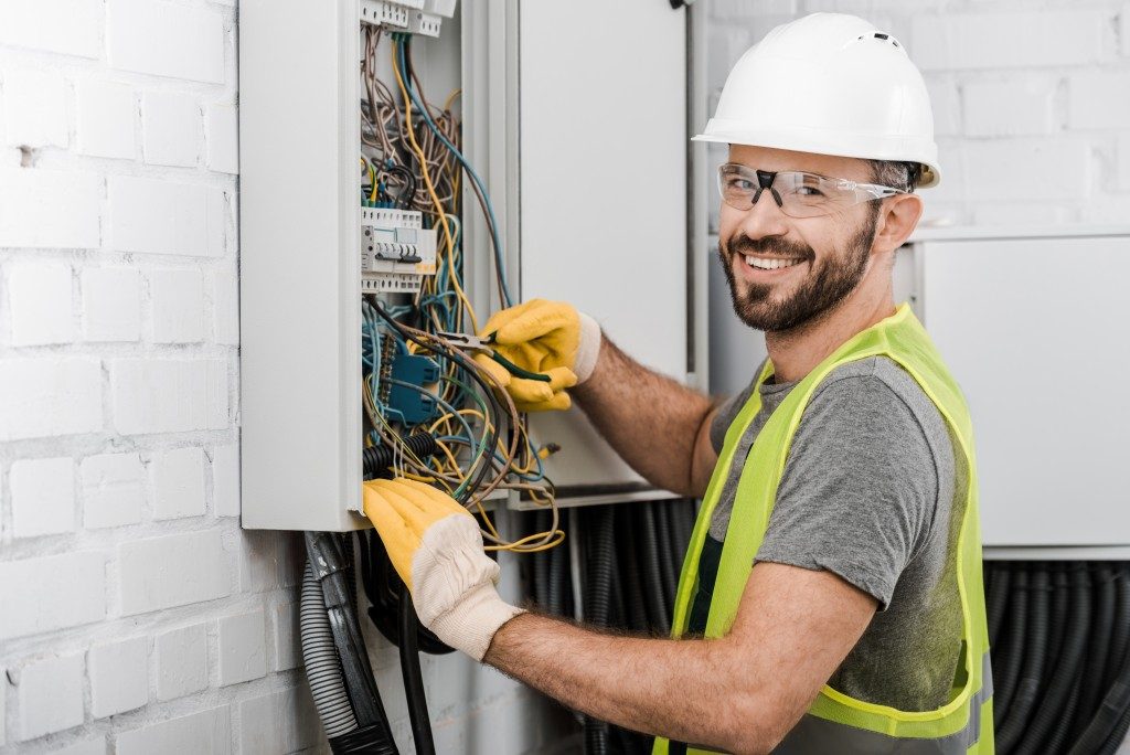electrician doing maintenance